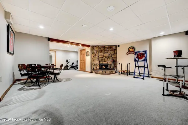 $749,000 | 502 Park Lane, Moscow, PA 18444