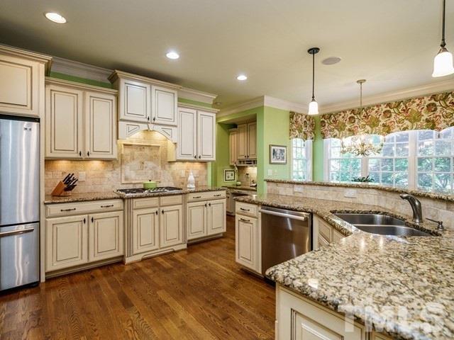 3430 Redbud Lane Raleigh, NC 27607 - Photo 13 of 29