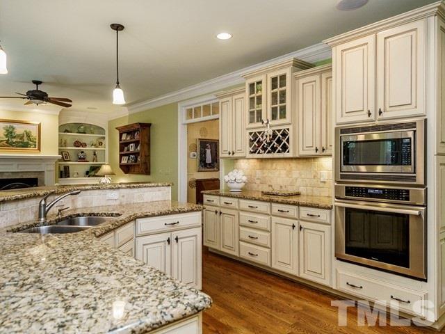 3430 Redbud Lane Raleigh, NC 27607 - Photo 15 of 29