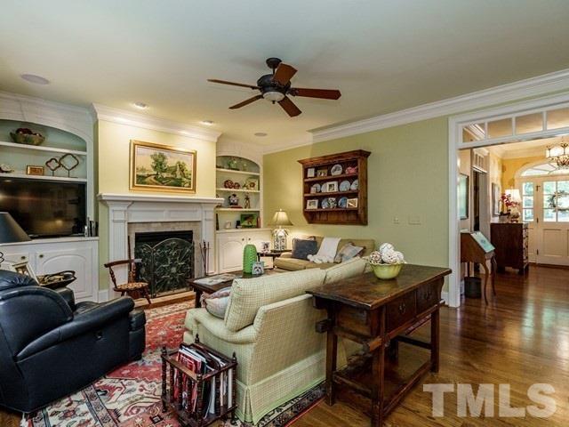 3430 Redbud Lane Raleigh, NC 27607 - Photo 9 of 29