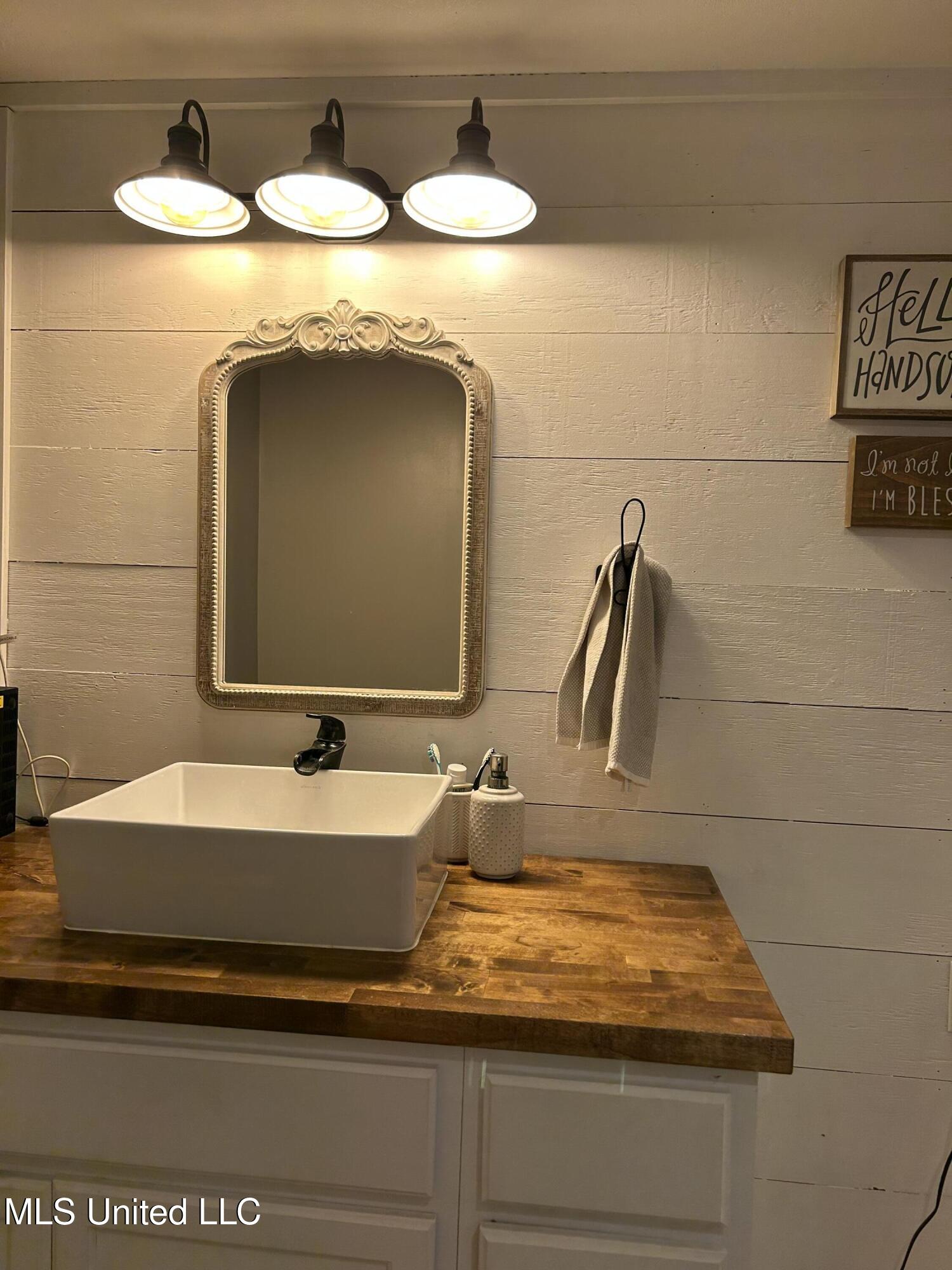 3048 Georgetown Street Hazlehurst, MS 39083 - Photo 11 of 34 IMG_6862