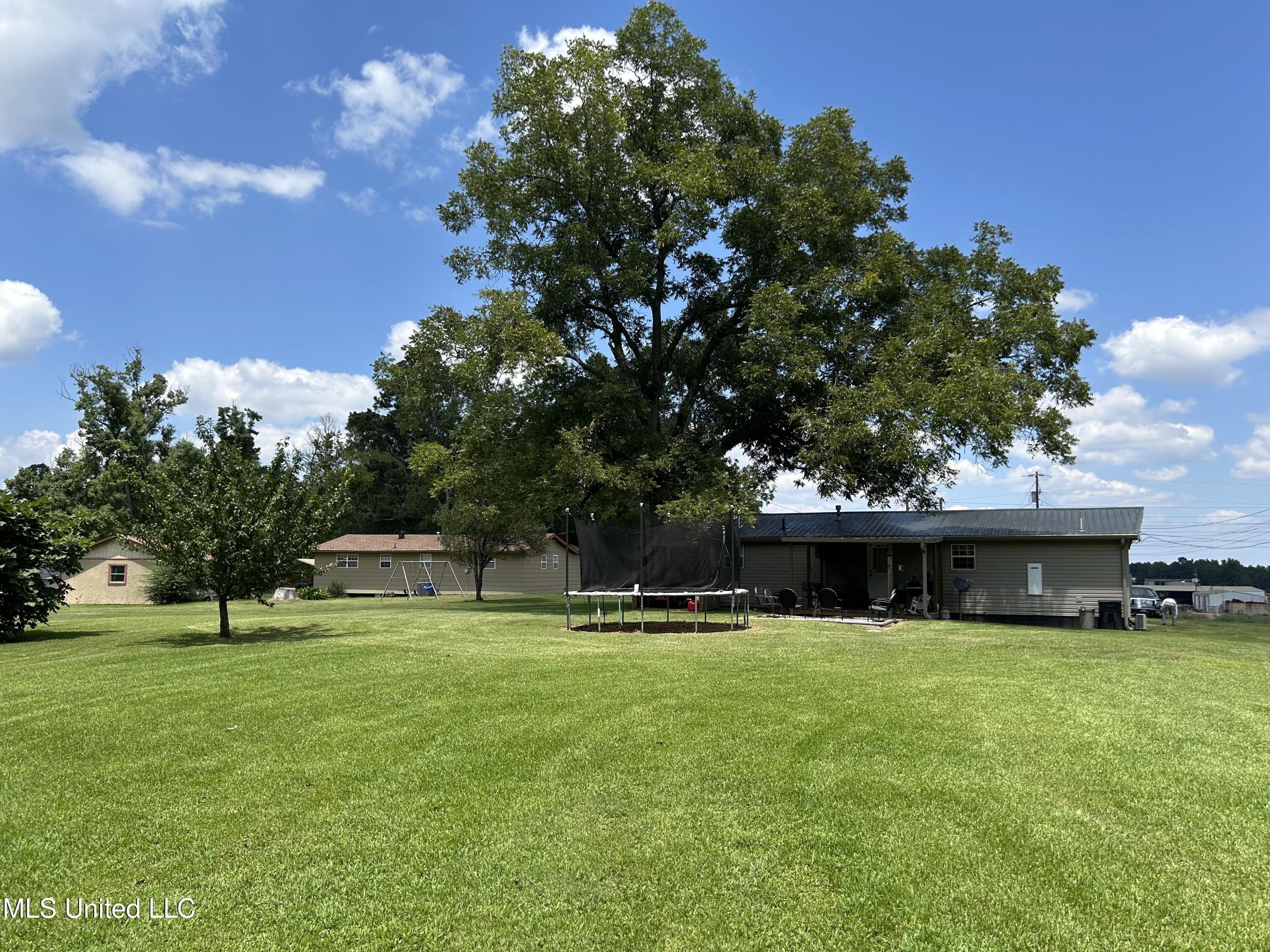 3048 Georgetown Street Hazlehurst, MS 39083 - Photo 30 of 34 IMG_6846