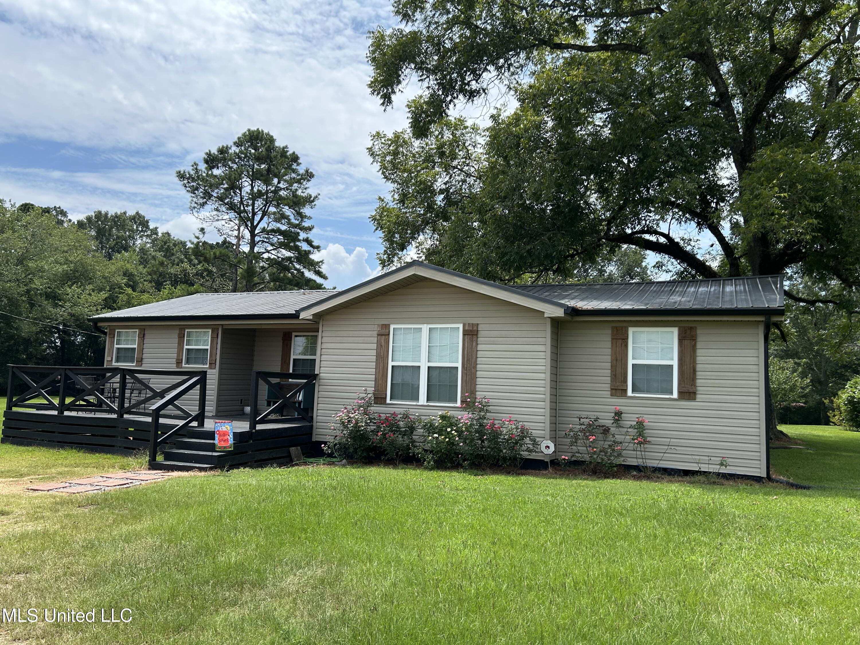 3048 Georgetown Street Hazlehurst, MS 39083 - Photo 33 of 34 front of home