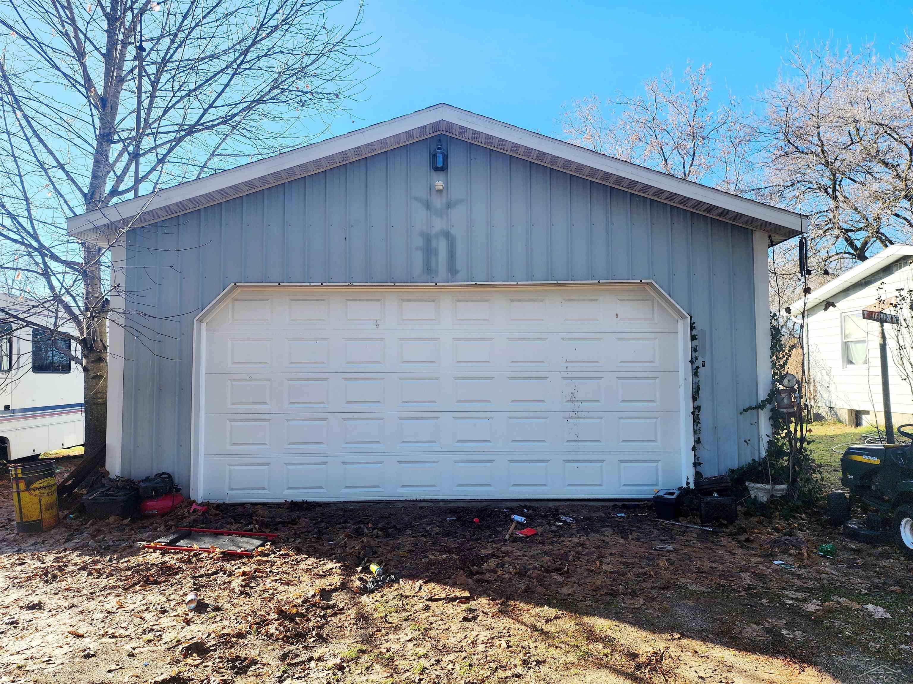 8140 South Federal Road Shepherd, MI 48883 - Photo 4 of 22