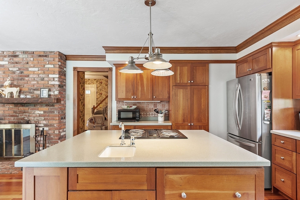 100 Houghton Road Princeton, MA 01541 - Photo 5 of 40 Gallery Image 5