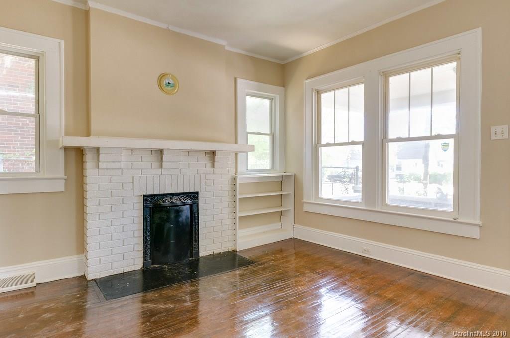 1228 Effingham Road Charlotte, NC 28208 - Photo 2 of 18