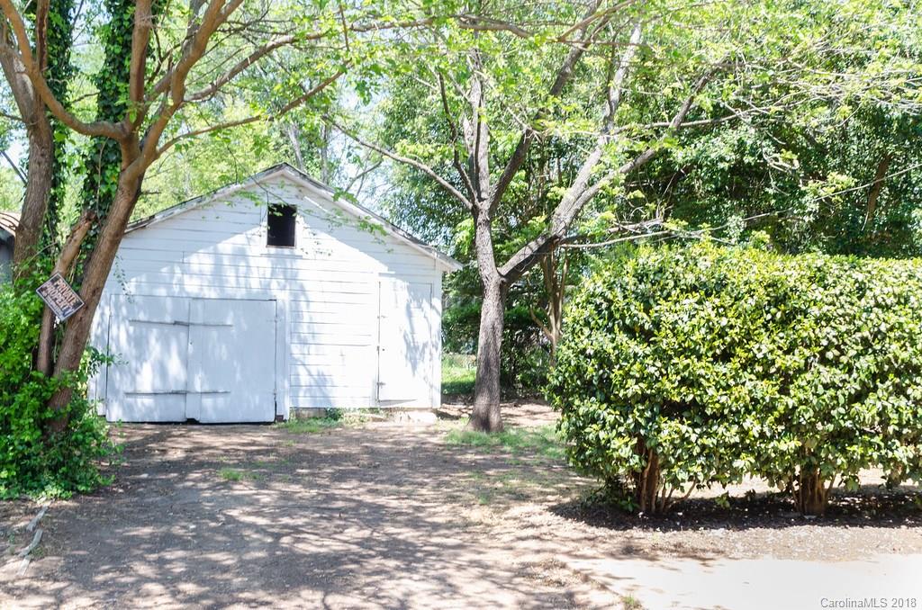 1228 Effingham Road Charlotte, NC 28208 - Photo 15 of 18