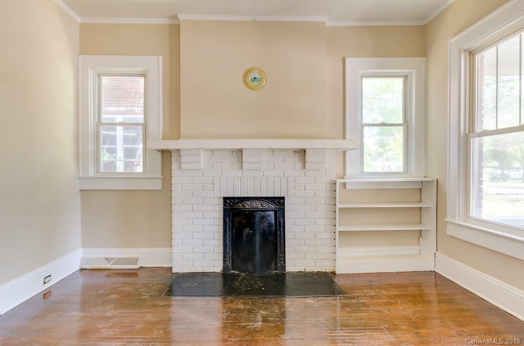 1228 Effingham Road Charlotte, NC 28208 - Photo 4 of 18