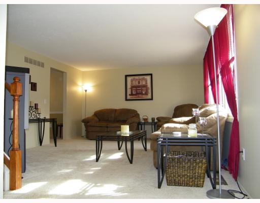 1981 Carriage Hill Road Allison Park, PA 15101 - Photo 2 of 18 Living Room.