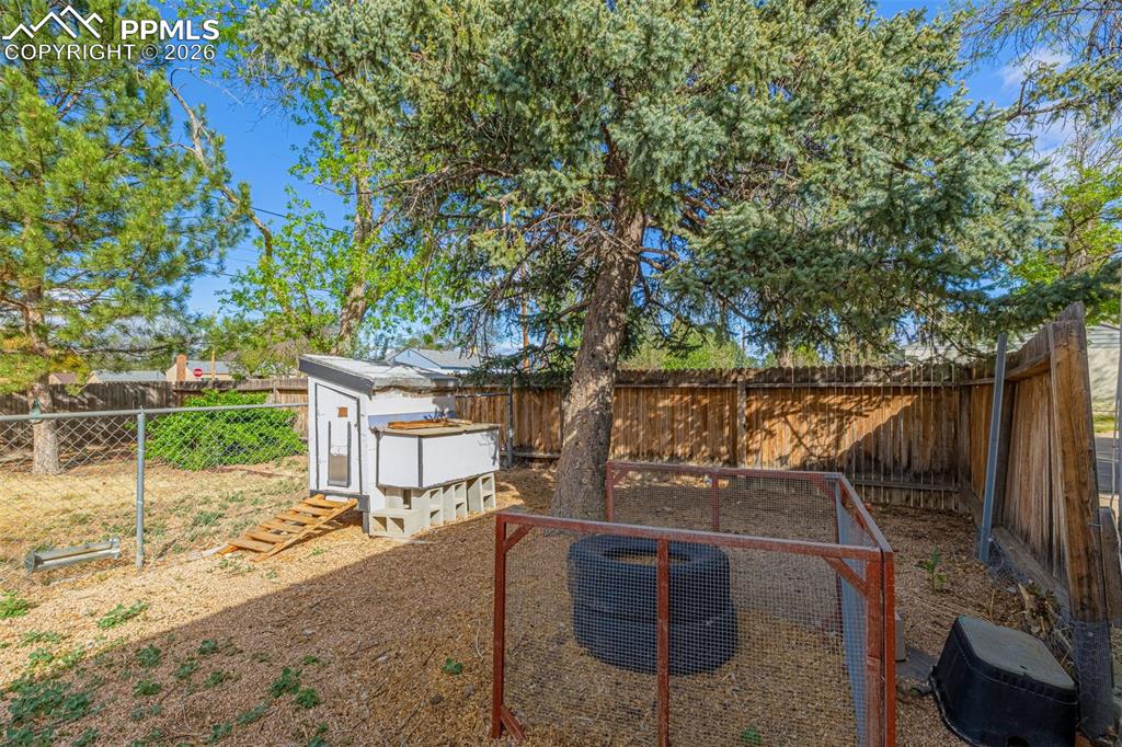 1535 Lexington Road Pueblo, CO 81001 - Photo 35 of 44