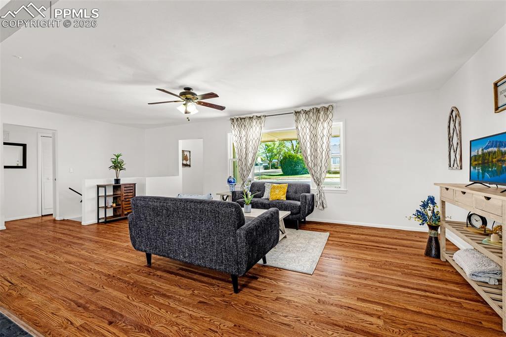 1535 Lexington Road Pueblo, CO 81001 - Photo 5 of 44