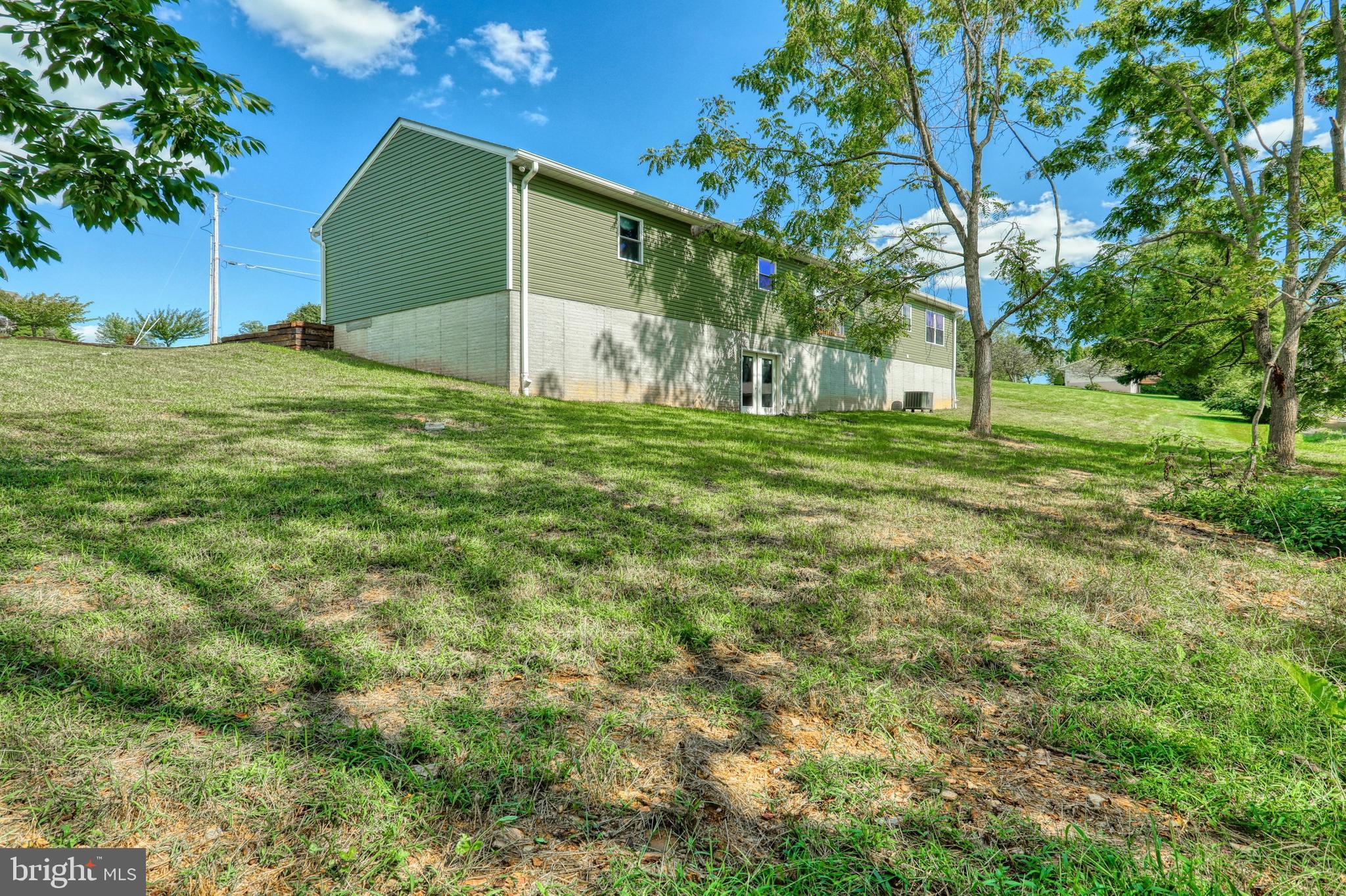 17 South Burns Road Spring Grove, PA 17362 - Photo 8 of 34