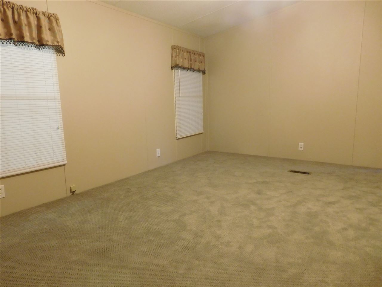 3499 South Pelzer Road Boonville, IN 47601 - Photo 17 of 31
