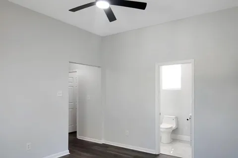 a bathroom with a toilet