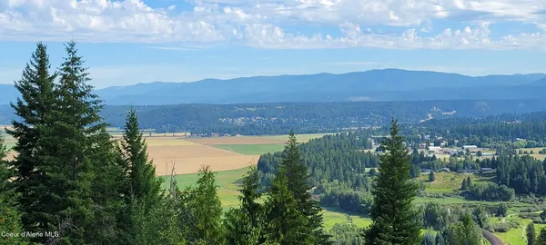 $650,000 | 271 Windswept Court, Naples, ID 83847