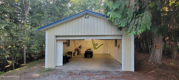 $650,000 | 271 Windswept Court, Naples, ID 83847