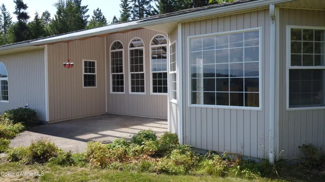 $650,000 | 271 Windswept Court, Naples, ID 83847