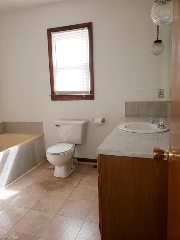 422 Heitman Road Thomasville, NC 27360 - Photo 6 of 9 Gallery Image 6