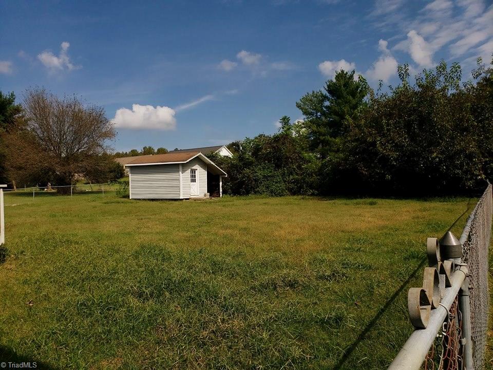 422 Heitman Road Thomasville, NC 27360 - Photo 9 of 9 Gallery Image 9