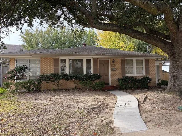 $2,250 | 210 East William David Parkway, Metairie, LA 70005