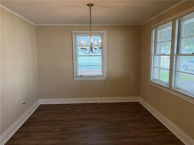 $2,250 | 210 East William David Parkway, Metairie, LA 70005