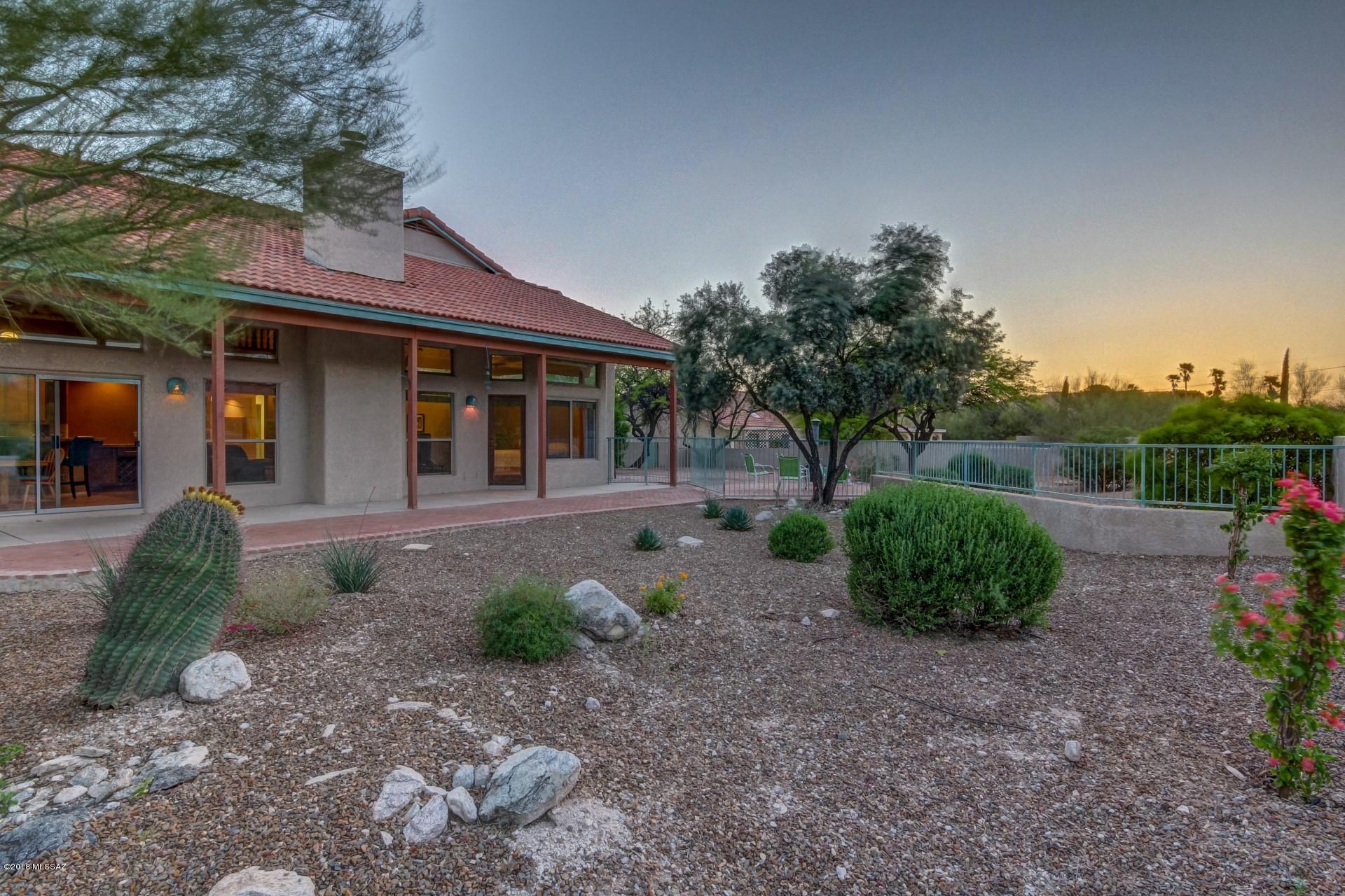 4510 North Bear Canyon Road Tucson, AZ 85749 - Photo 6 of 50