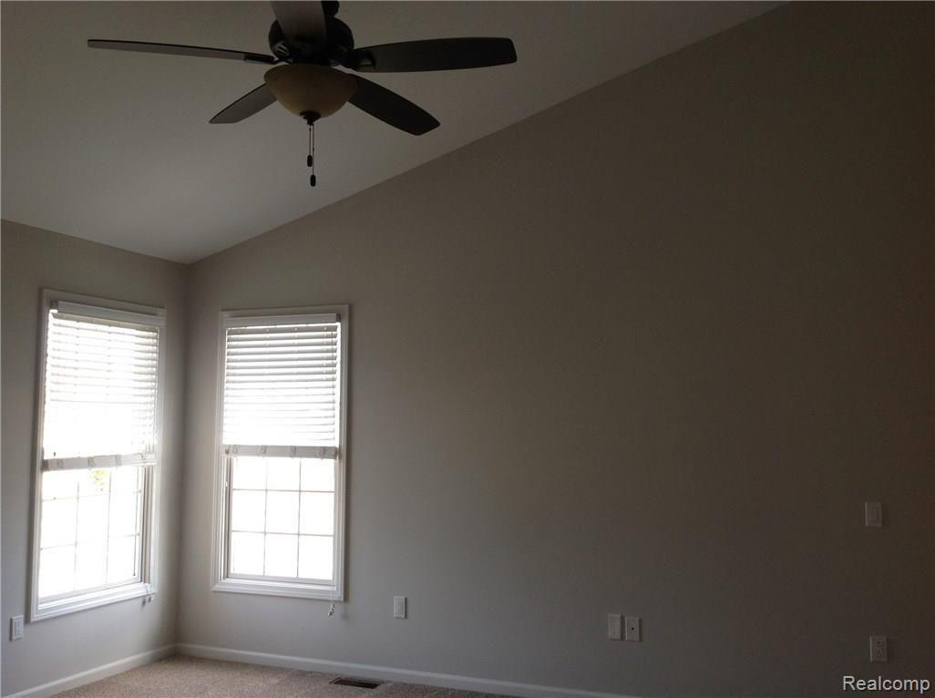47614 Pavillon Road Canton, MI 48188 - Photo 19 of 31 IMG_4333.JPG