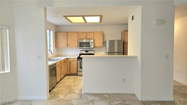 $1,690 | 830 Carnegie Street, Unit 1224, Henderson, NV 89052