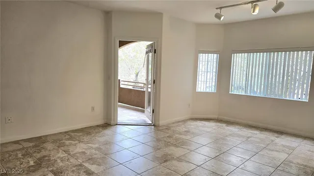 $1,690 | 830 Carnegie Street, Unit 1224, Henderson, NV 89052