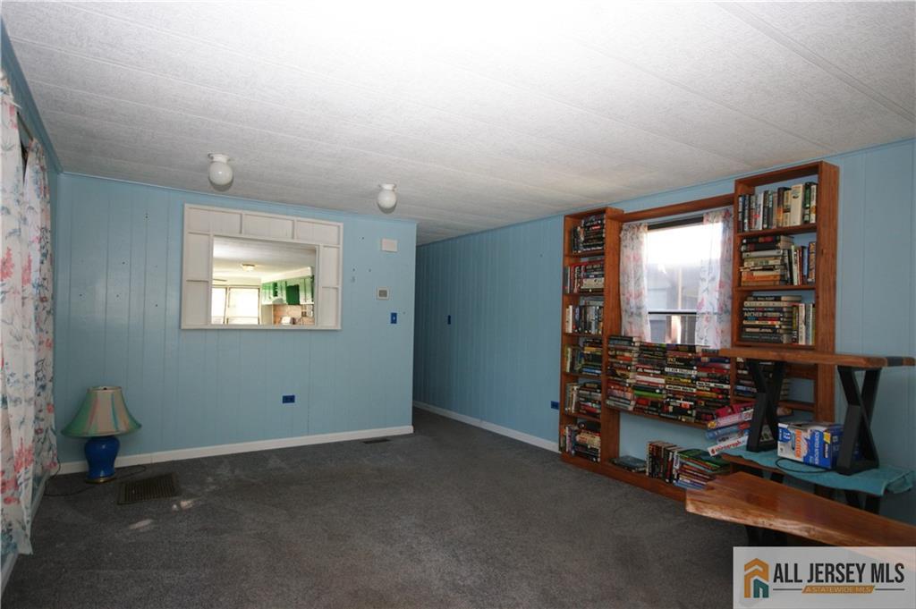30 Dickens Road North Brunswick, NJ 08902 - Photo 10 of 12 Gallery Image 10