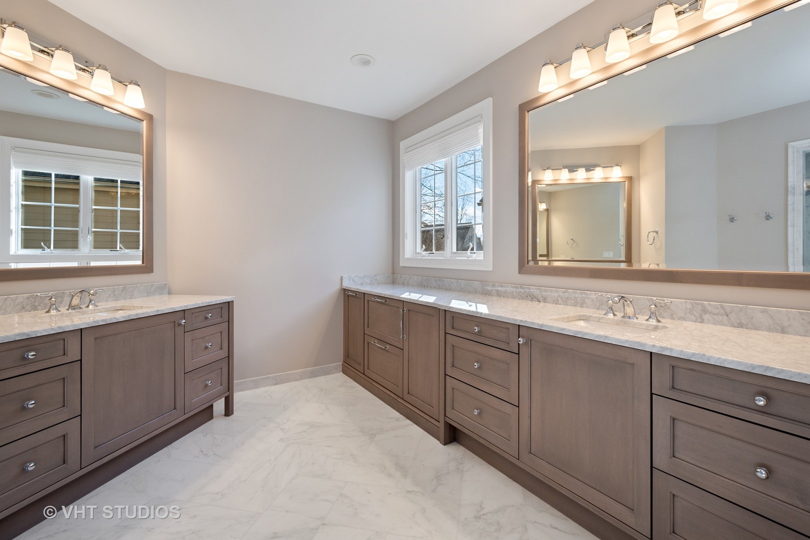 1008 Ridgeview Drive Inverness, IL 60010 - Photo 10 of 28