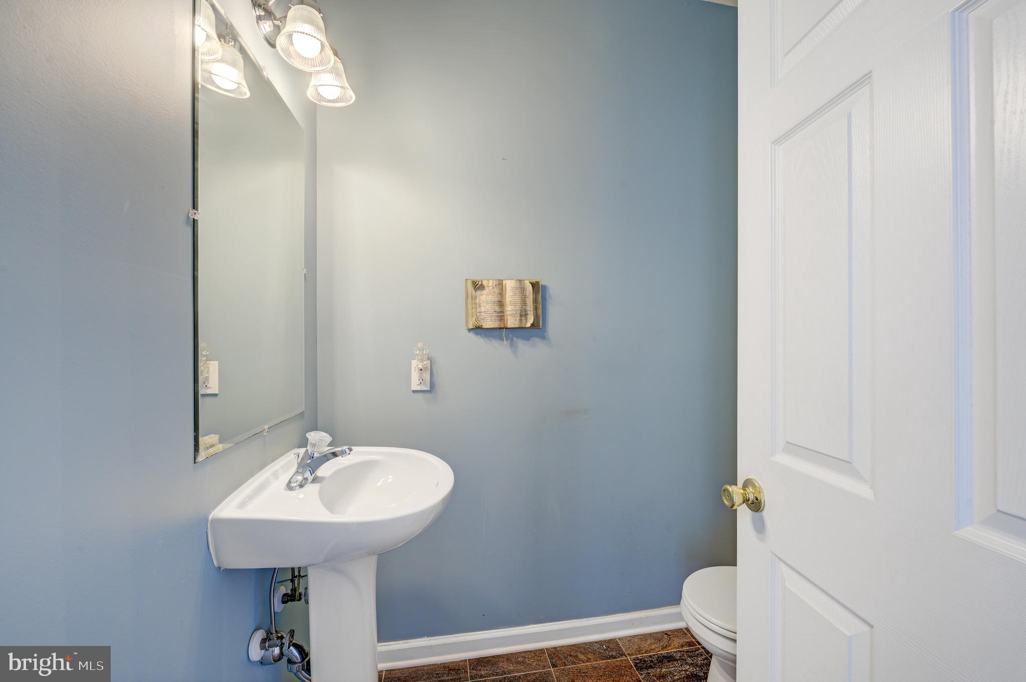 14 Heals Farm Road Burlington, NJ 08016 - Photo 10 of 47 Powder room