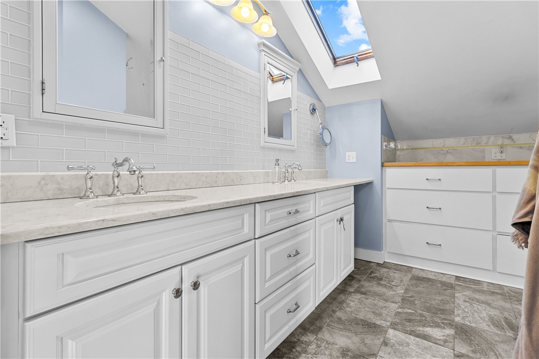 8 Linden Road Barrington, RI 02806 - Photo 17 of 37