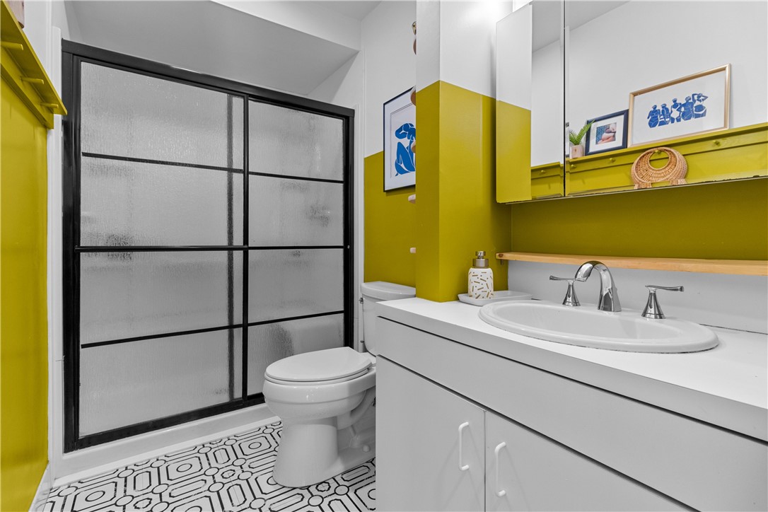 8 Linden Road Barrington, RI 02806 - Photo 21 of 37