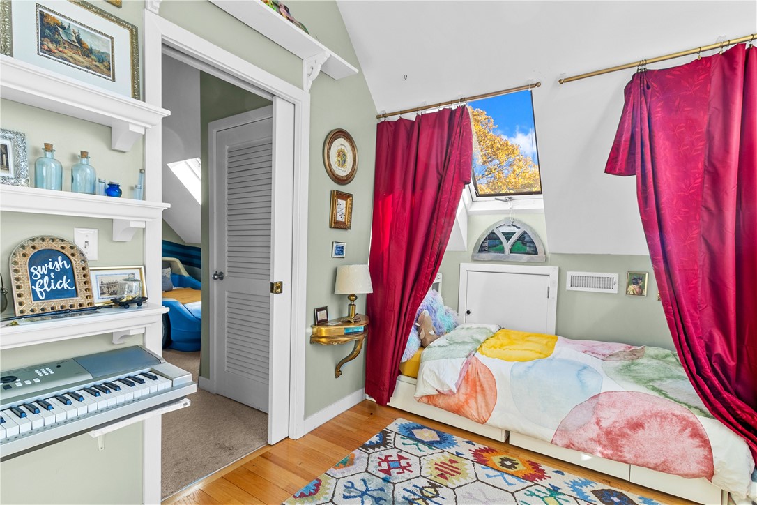 8 Linden Road Barrington, RI 02806 - Photo 25 of 37