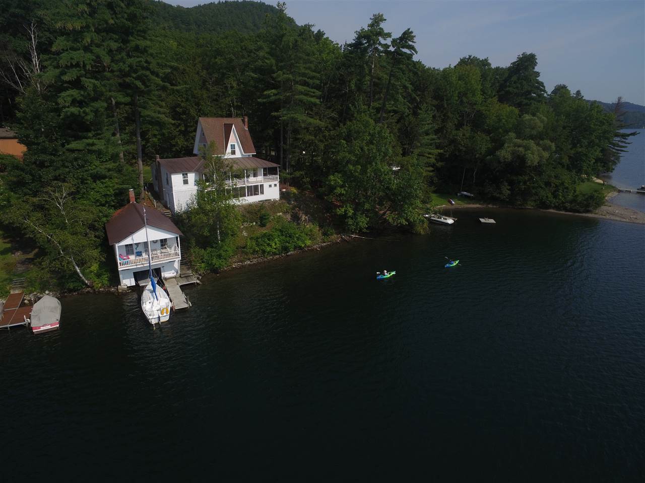 1394 Lake Morey Road Fairlee, VT 05045 - Photo 8 of 31 Gallery Image 8