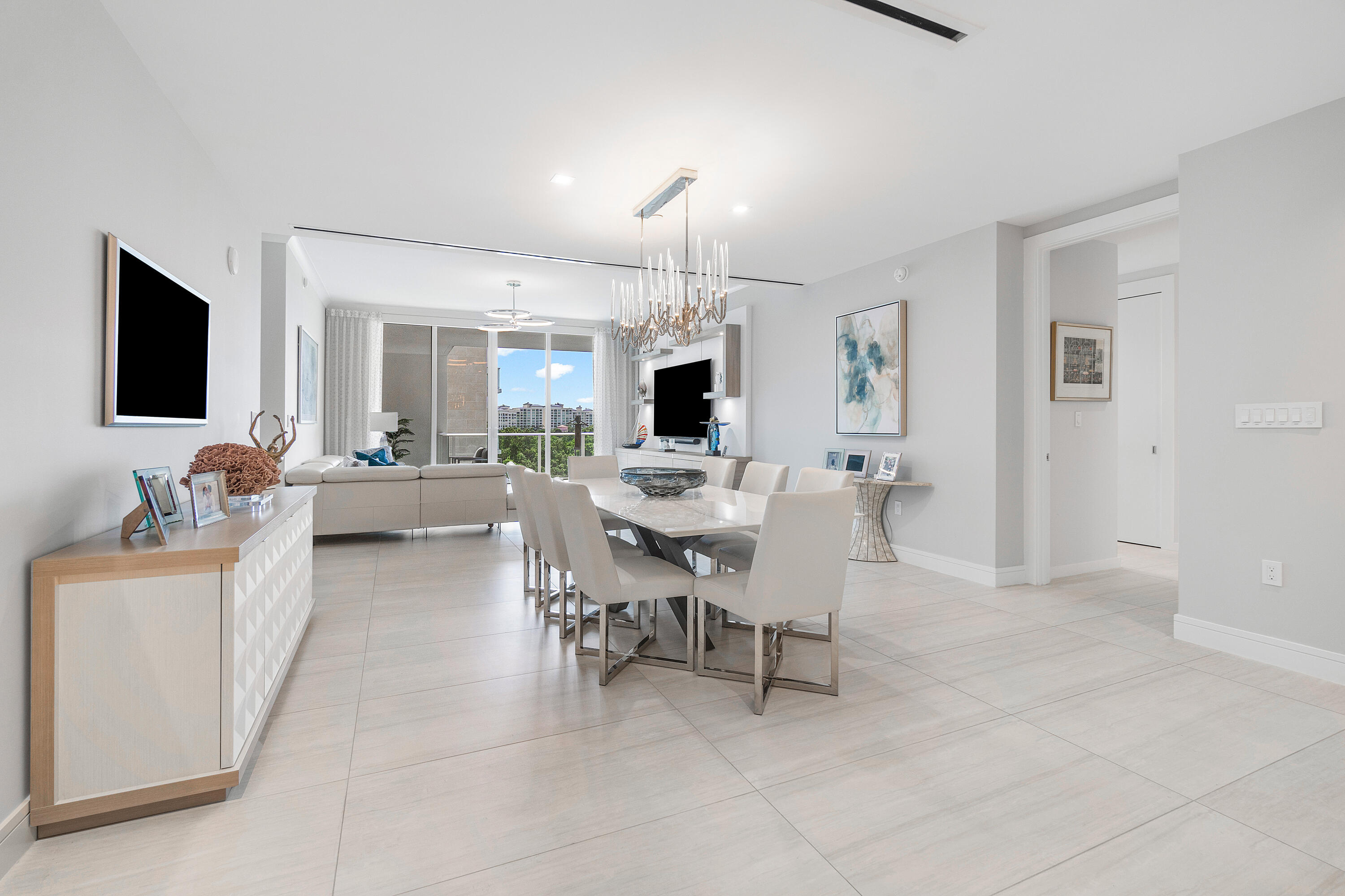 200 Southeast Mizner Boulevard, Unit 609 Boca Raton, FL 33432 - Photo 11 of 38 007-200SoutheastMiznerBoulevard-Unit609-
