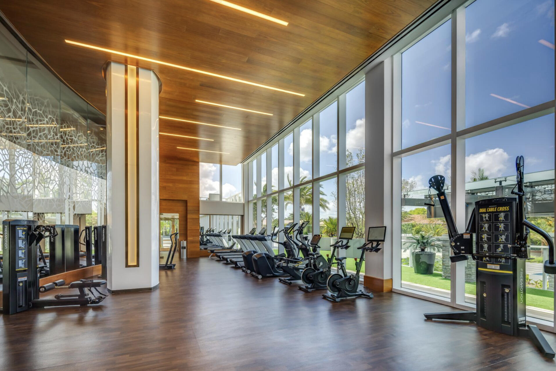 200 Southeast Mizner Boulevard, Unit 609 Boca Raton, FL 33432 - Photo 33 of 38 Gym
