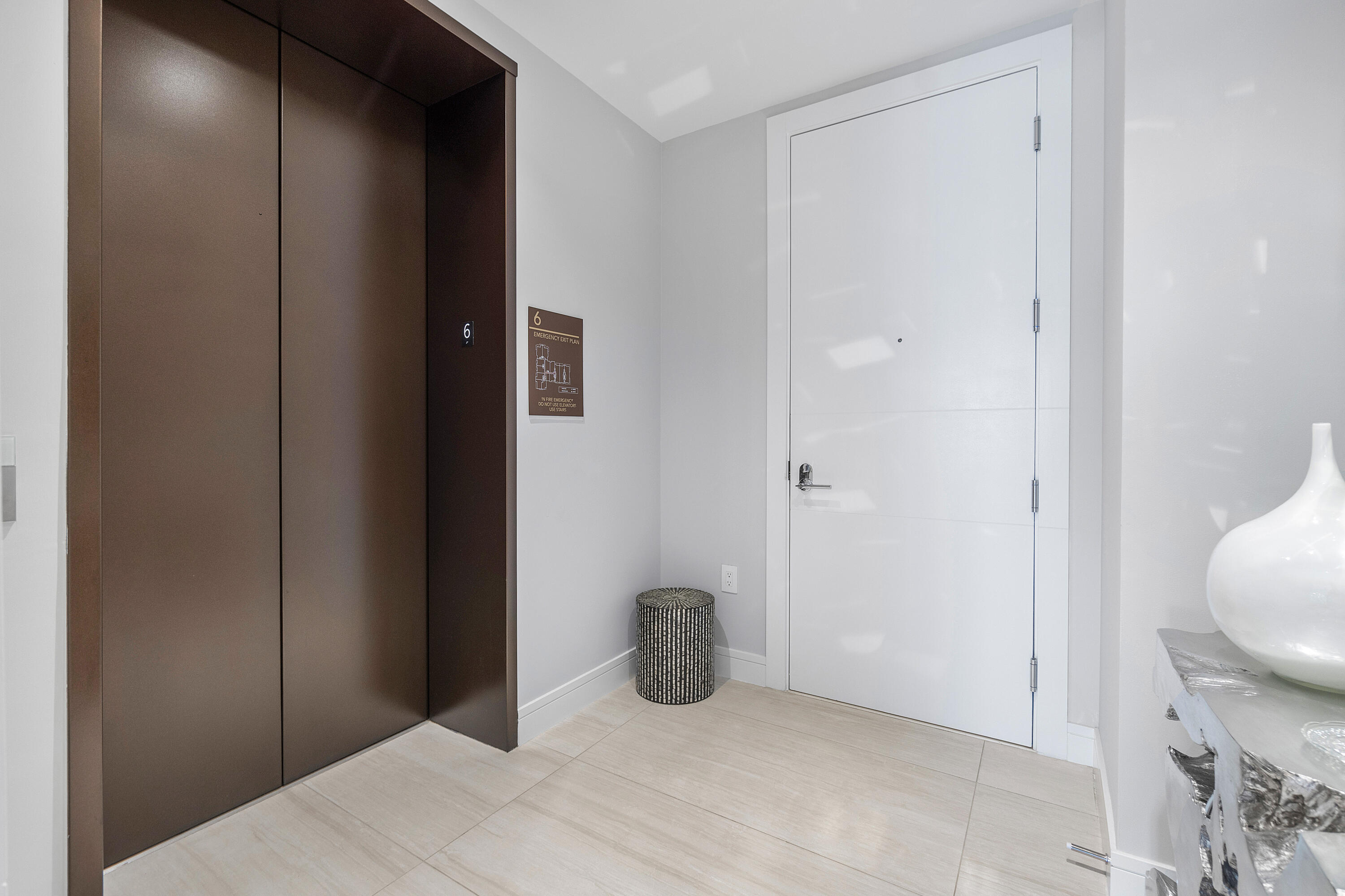 002-200SoutheastMiznerBoulevard-Unit609-