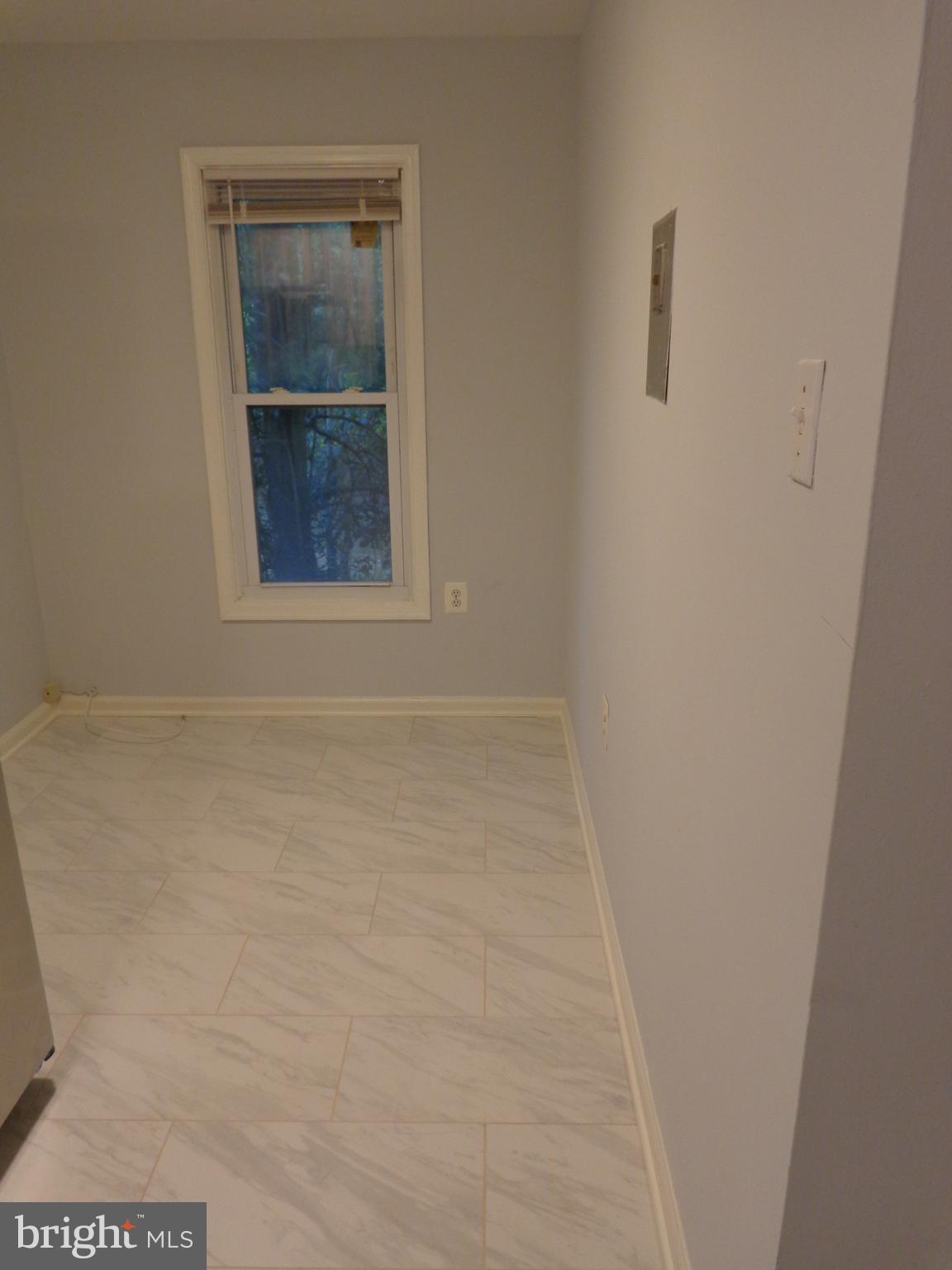 5565 Peppercorn Drive Burke, VA 22015 - Photo 15 of 41 a view of a small space