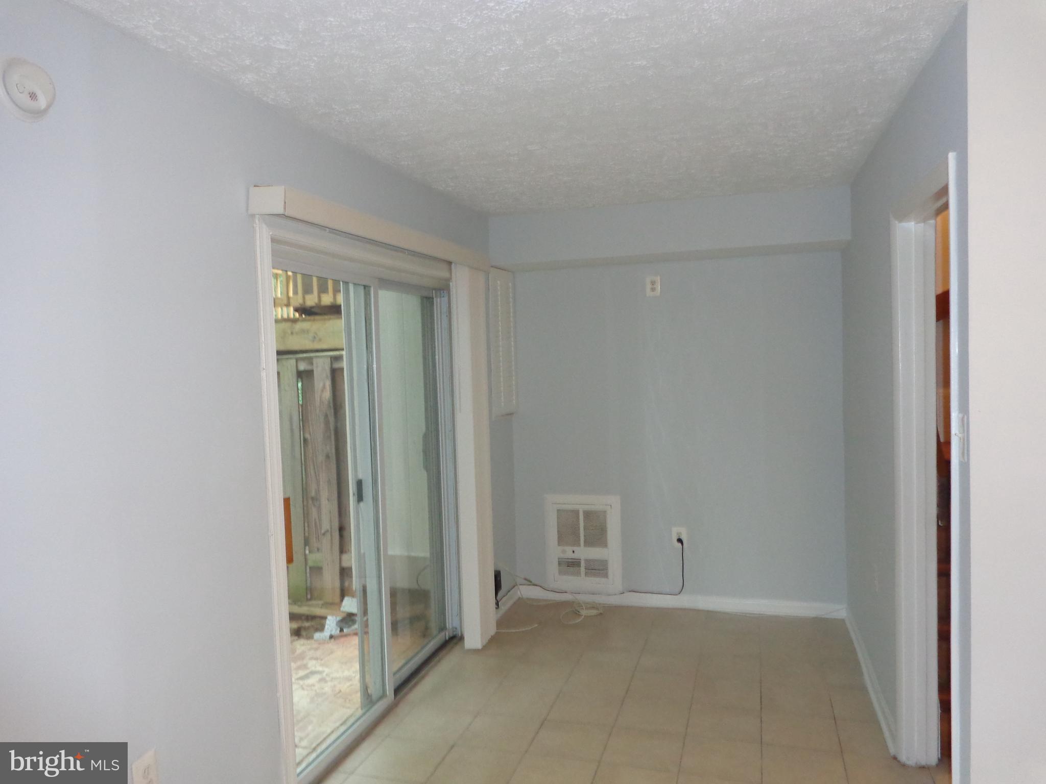 5565 Peppercorn Drive Burke, VA 22015 - Photo 7 of 41