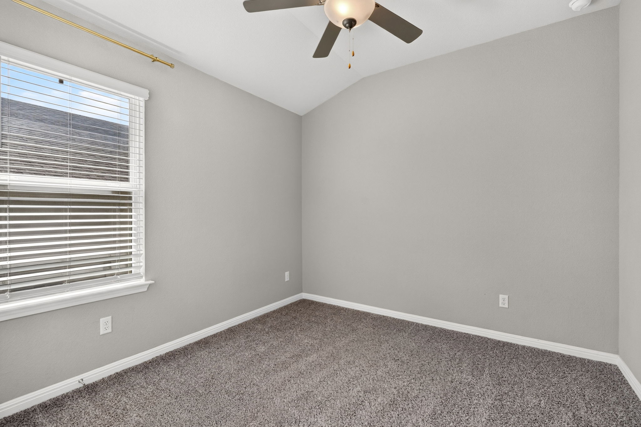 228 El Capitan Loop Dripping Springs, TX 78620 - Photo 17 of 24
