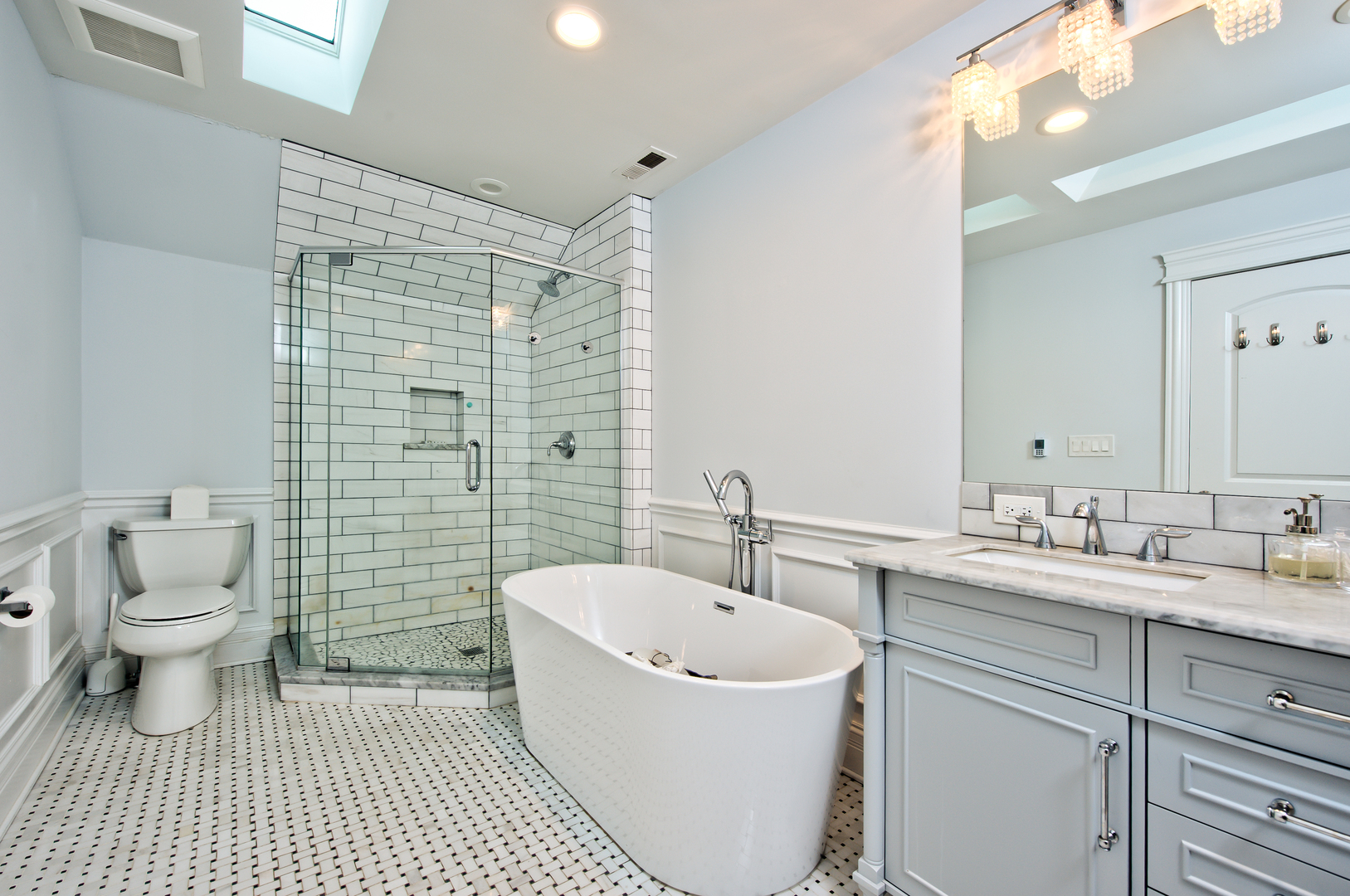 1004 Peale Avenue Park Ridge, IL 60068 - Photo 5 of 5 Gallery Image 5