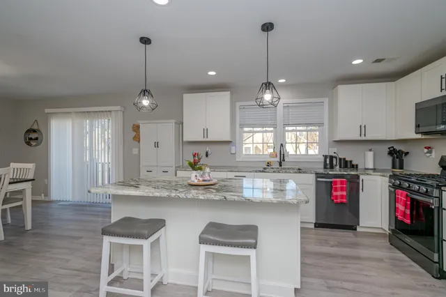 $550,000 | 20 Wagner Street, Hamilton, NJ 08610