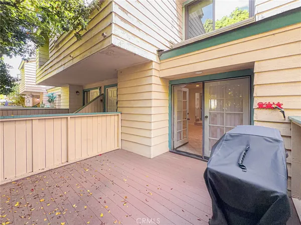 $619,999 | 7904 Topanga Canyon Boulevard, Unit 3, Canoga Park, CA 91304