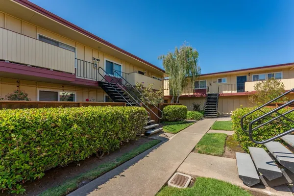 $559,000 | 3049 Los Prados Street, Unit 223, San Mateo, CA 94403
