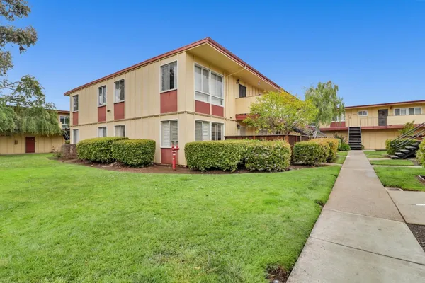 $559,000 | 3049 Los Prados Street, Unit 223, San Mateo, CA 94403