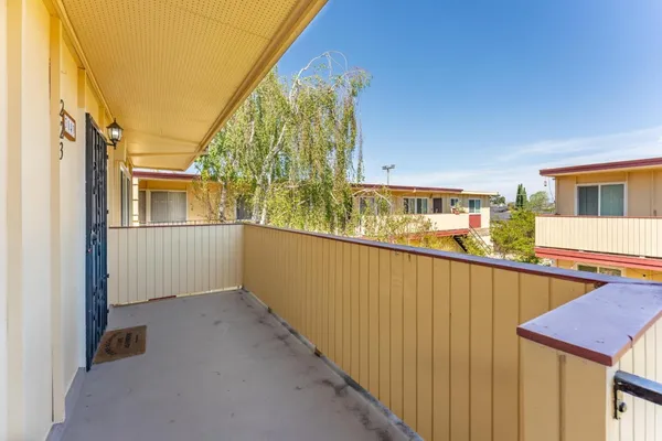 $559,000 | 3049 Los Prados Street, Unit 223, San Mateo, CA 94403