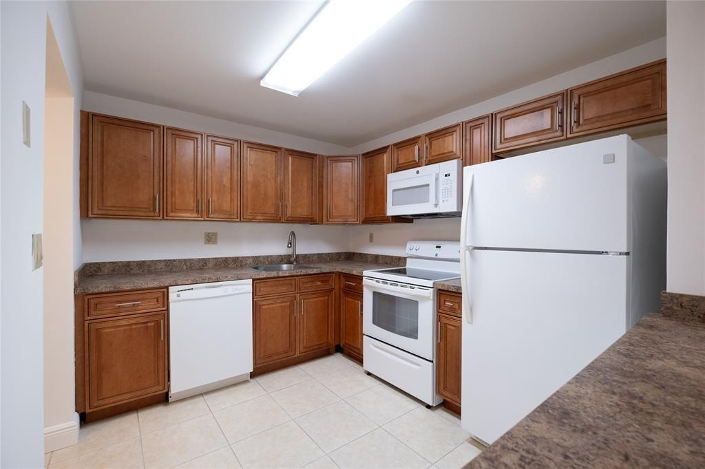 9233 Southwest 8th Street, Unit 222 Boca Raton, FL 33428 - Photo 18 of 29 Photo 18