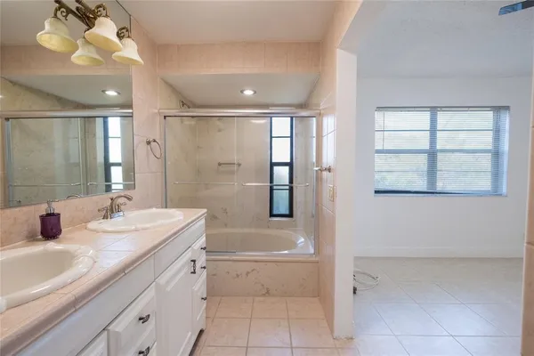 $1,700 | 9233 Southwest 8th Street, Unit 222, Boca Raton, FL 33428